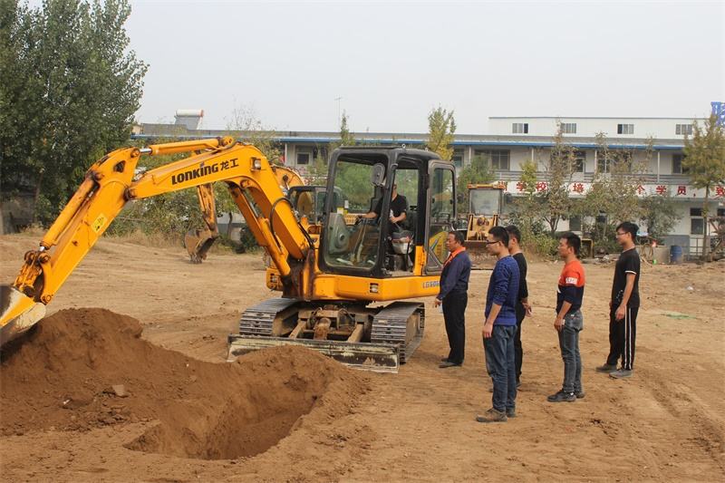 郸城县挖掘机机构